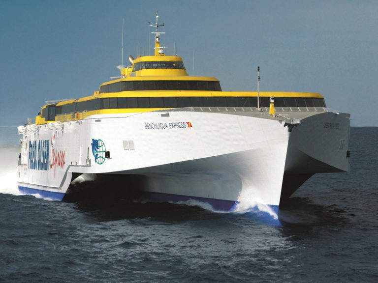 Ferries à El Hierro Guide Touristique d'El Hierro, Îles Canaries